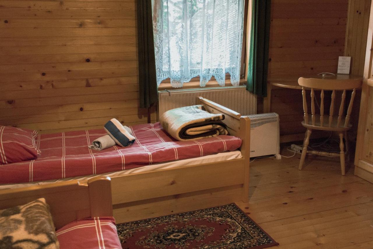 ロヴェンツェ・ナ・ポホリュ Penzijon Urbanc Bed & Breakfast エクステリア 写真